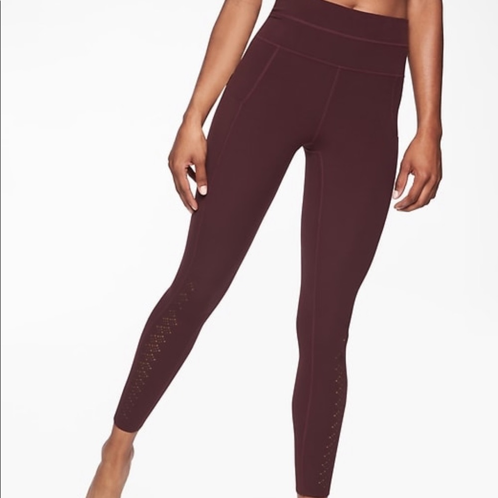 Athleta Niyana 7/8 powervita stash pocket tight